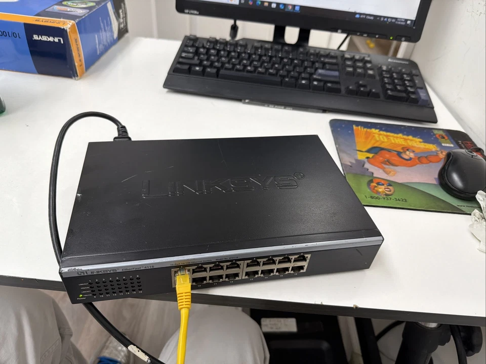 Used Linksys EtherFast 4116 EF4116 16-Port 10/100Mbps Ethernet Switch - Image 2 of 4