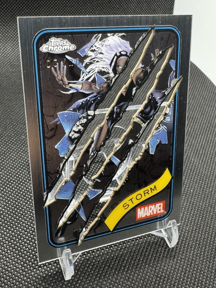 2025 Topps Chrome Marvel Wolverine Clawed Chrome Variation SSP Storm #5/20 - Image 3 of 4