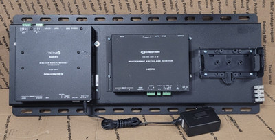 CRESTRON AM 200 AIR MEDIA PRESENTATION SYSTEM & HD-RX-201-C-E W/PANEL