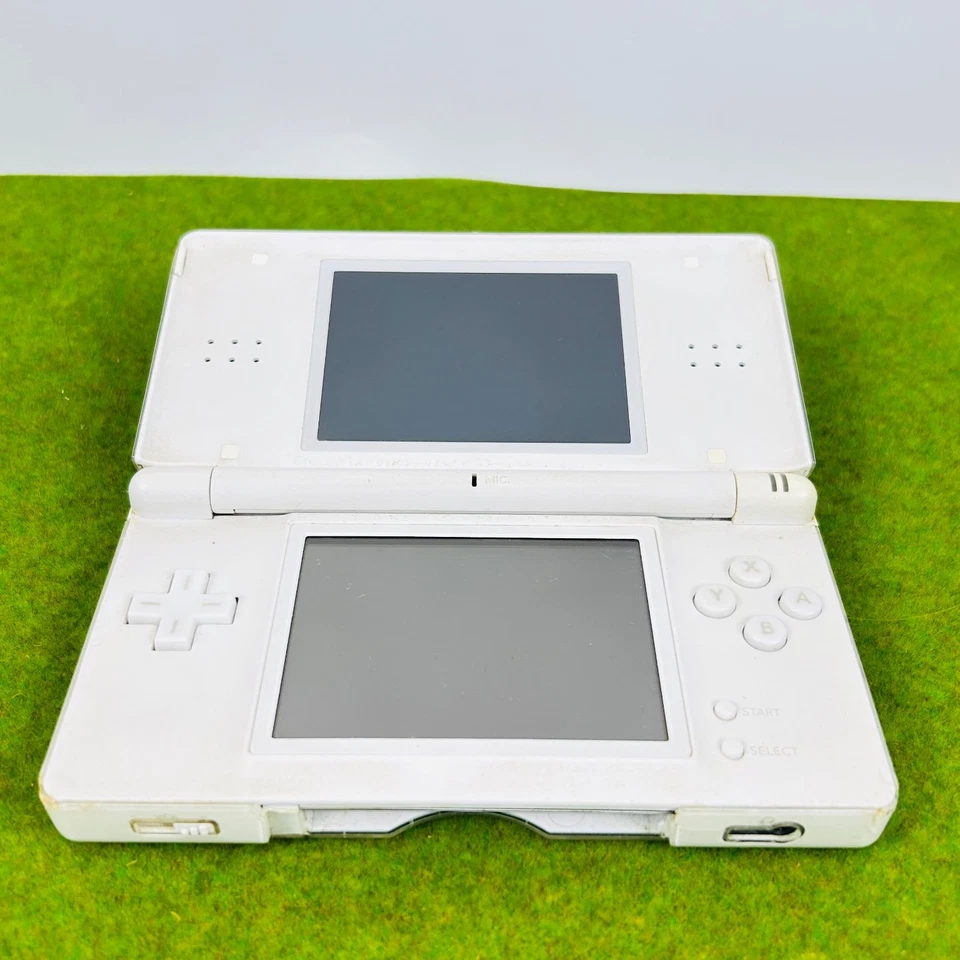 CONSOLE NINTENDO DS LITE BIANCO 💎+ CARICATORE e PENNA E GIOCO TESTATO 🎁 - Immagine 4 di 4