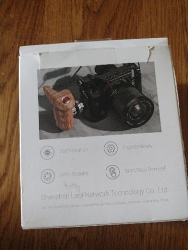 SmallRig Left Side Wooden Handle with Rosette for Camera Shoulder Rig 1891B New - Picture 2 of 3