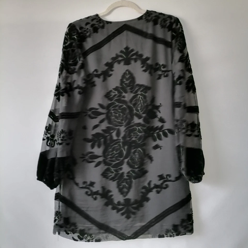 Mini Vestido Para Mujer Staring at Stars Terciopelo Burnout Floral Transparente Forrado en Red Talla S Foto 4 de 4