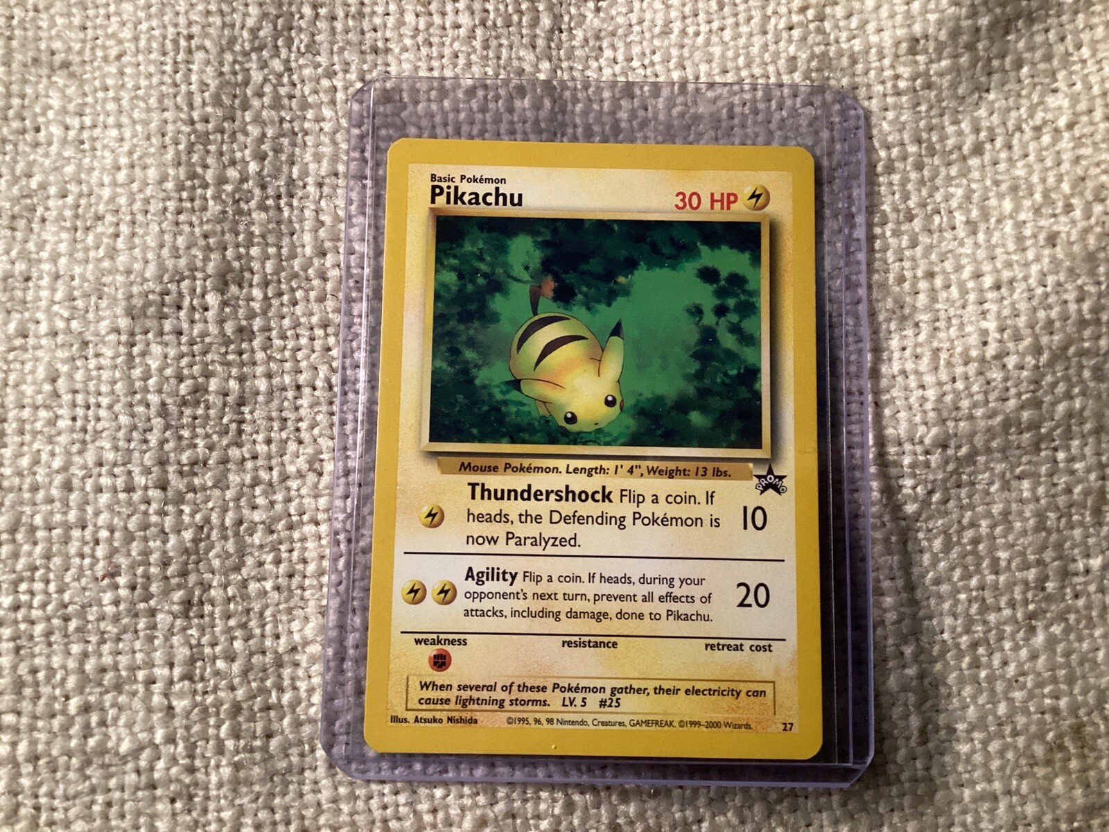 2001 Pokemon Promo Pikachu Black Star #27 MINT