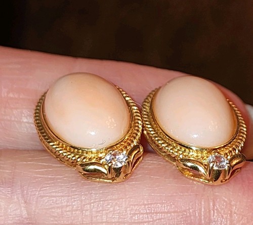 ESTATE VINTAGE LARGE 18kt SOLID GOLD NATURAL ANGEL SKIN CORAL EARRINGS - Picture 15 of 18