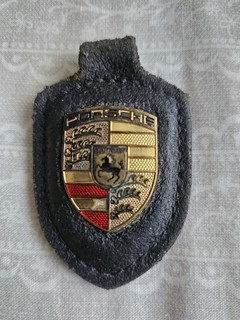 PORSCHE CREST 911/BOXSTER/CAYMAN BLACK LEATHER KEYRING