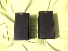 Klipsch Shelf speakers 2-way good working condition 6x3.5 x 4 " matching pair