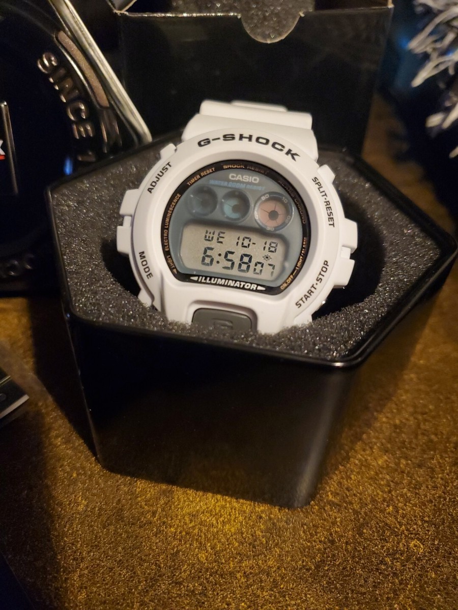 Rare Vintage Casio G-Shock DW-6900 1289 White Digital 