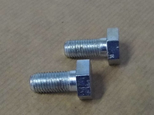 Triumph Tiger Cub F2335 Front Mudguard Bridge Stay To Leg Bolt & Washer x2 ' - Picture 2 of 5