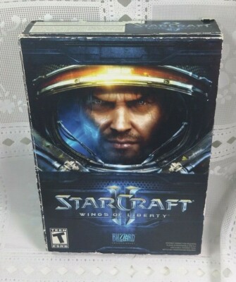 StarCraft II 2 Wings of Liberty PC (Damaged Box) Blizzard Win. 7 Battlenet 2010