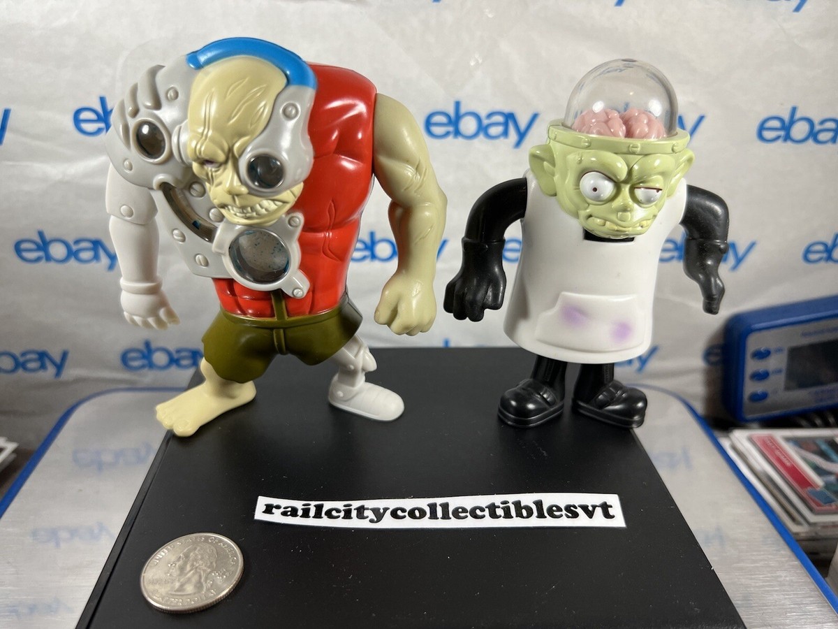 スタッズ　サーチアンドデストロイ　ベスト 2003 Toy Quest Stretch Screamers Cyborg & Mad Scientist
