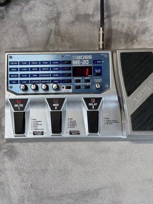 BOSS ME-20 Guitar Multi-Effect Processor - No Power Supply - Tested W/ Batteries