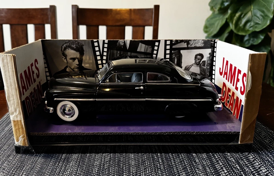 James Dean Mercury Coupe ERTL 1:18 Scale Car with Mattel American Legend Figure - Image 2 of 4