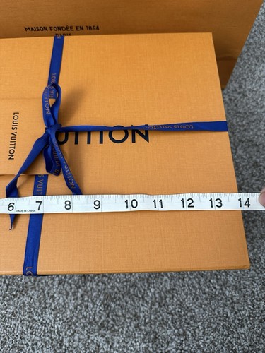 louis vuitton Box ,Shopping Bag. Good For Small To Medium Bag. - Picture 2 of 7