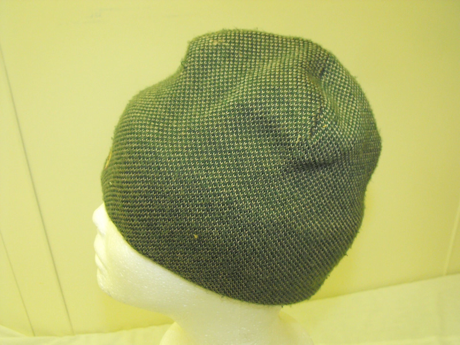 burton beanie cap hat tan 