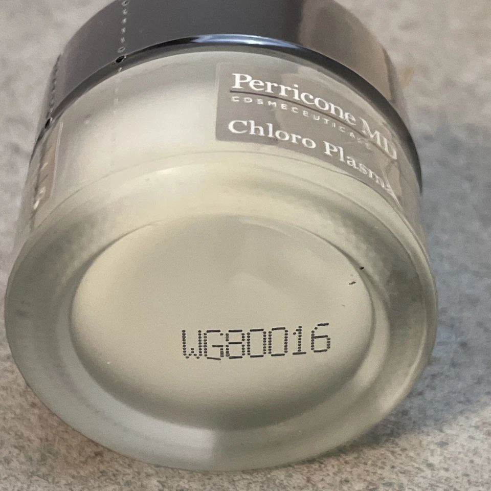 Perricone MD Chloro Plasma Treatment Mask, Anti‑Aging 0.4 fl oz, New sealed - Image 4 of 4