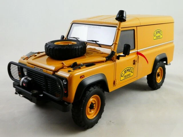 Almost Real Land Rover 110 CAMEL TROPHY support Borneo 1985 1/18 810311 - Immagine 2 di 4