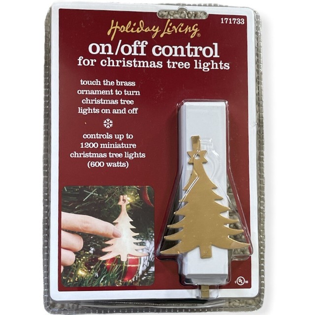 Santa Ornament That Turns Lights On And Off 034481119616 UPC