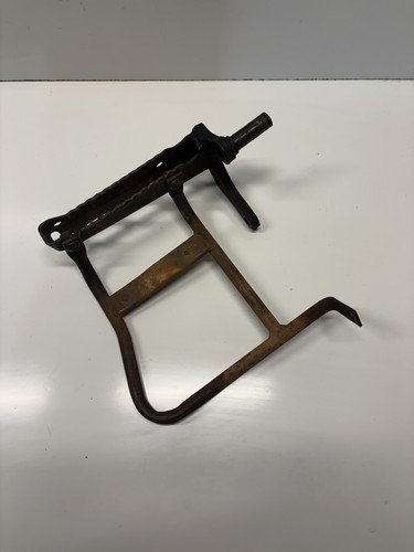 1997 Yamaha Wolverine 350 YFM350FX 4x4 OEM LEFT RIGHT FOOT REST PEG STEP - Picture 6 of 10