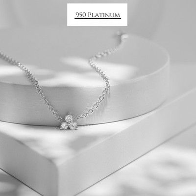 950 Platinum Natural Three Diamond Floral Chain Bracelet-International Women s D