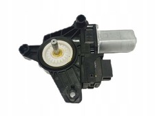 Mercedes-Benz B W246 W242 2015 Fensterhebermotor T&uuml;r vorne A2469063200 AEU9352