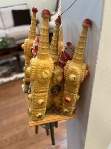 Vtg 1975 Emson Blow Mold SANTA On COOKIE CASTLE Christmas Wind Chimes Hong Kong - Picture 4 of 6