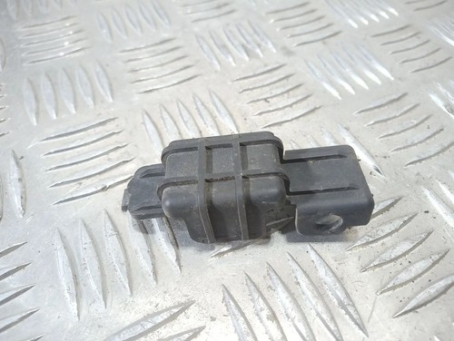 Volkswagen PASSAT B5.5 2001 Halterung Kühler 8D0260427 Benzin 110kW UST93813