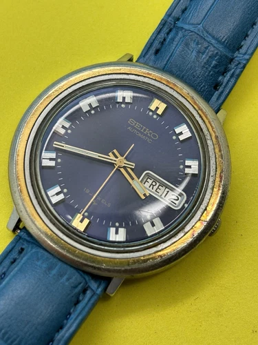 Seiko 7006-8070 Vintage Gents Watch Purple Dial RARE unusual Model