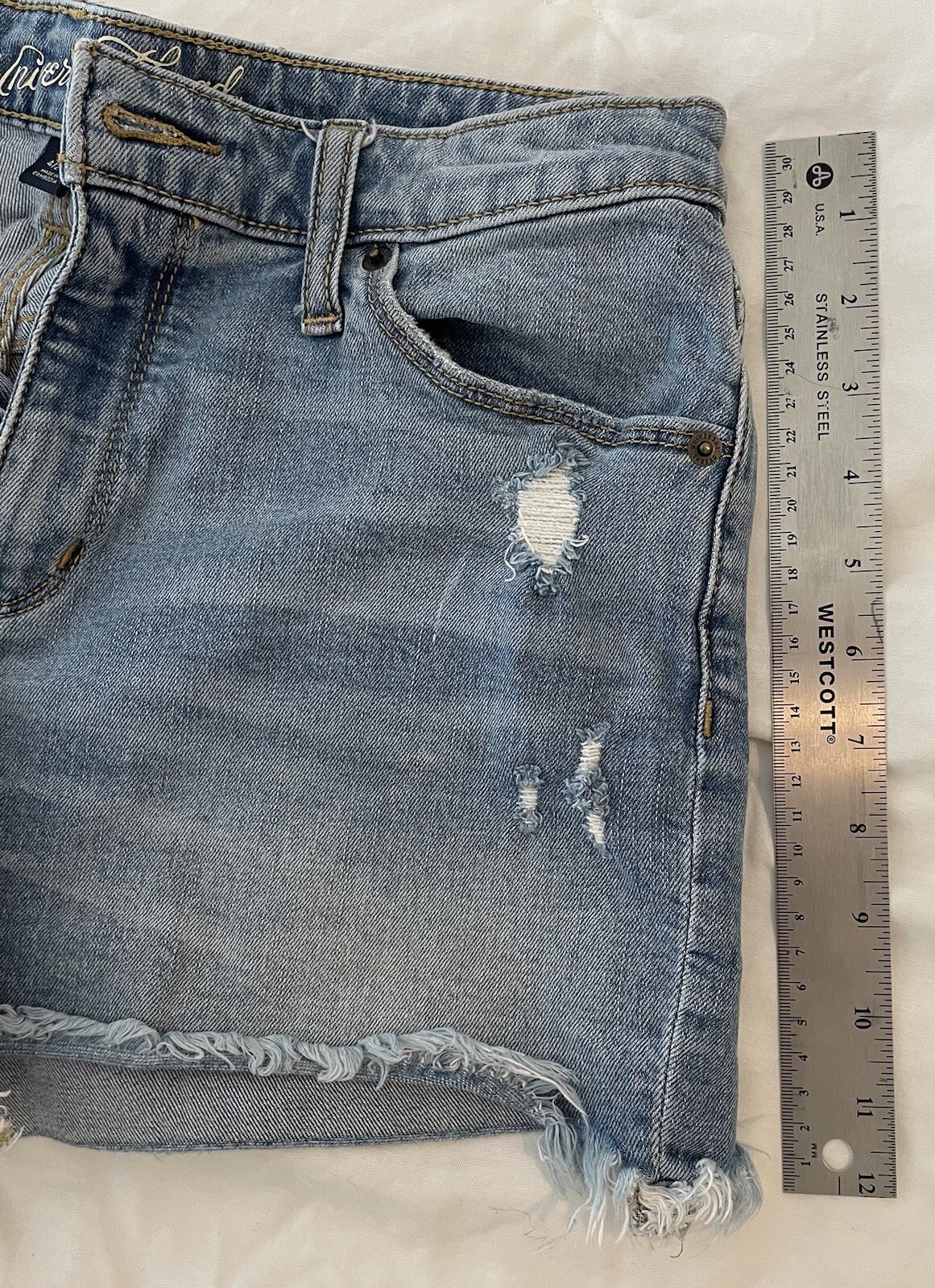 Universal Thread High-Rise Lightly Distressed Jea… - image 2