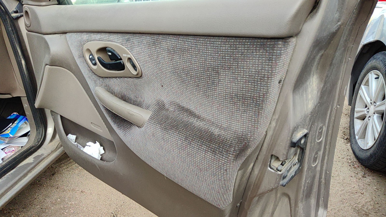 95-97 Ford Contour Passenger Right Front Door Trim Panel With Switches Ul Tan