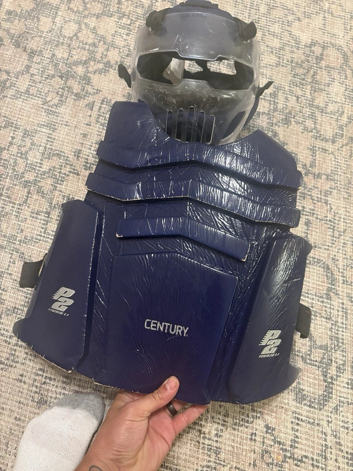 Casco de combate acolchado Century protector facial y protector de pecho juvenil grande Foto 2 de 4