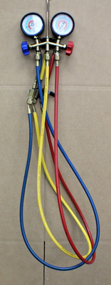 JB Industries - TEST & CHARGING 2 Valve Brass MANIFOLD GAUGES + HOSES - (R-404A)