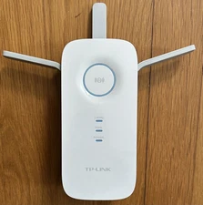 TP-LINK AC1200 Wi-Fi  Range Extender - RE355.