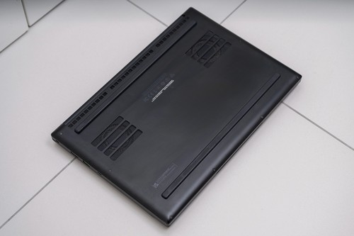 Razer Blade 14 Laptop AMD Ryzen 9 5900HX CPU, RTX 3080 GPU, 16GB RAM, 1TB SSD - Picture 12 of 19