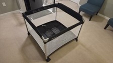 Joovy Room  Portable Play Pen Extra Large Pack n Play w/Carry Bag