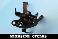 1402 09 HARLEY-DAVIDSON SOFTAIL LEFT JIFFY STAND SHIFT LEVER & FOOTBOARD BRACKET