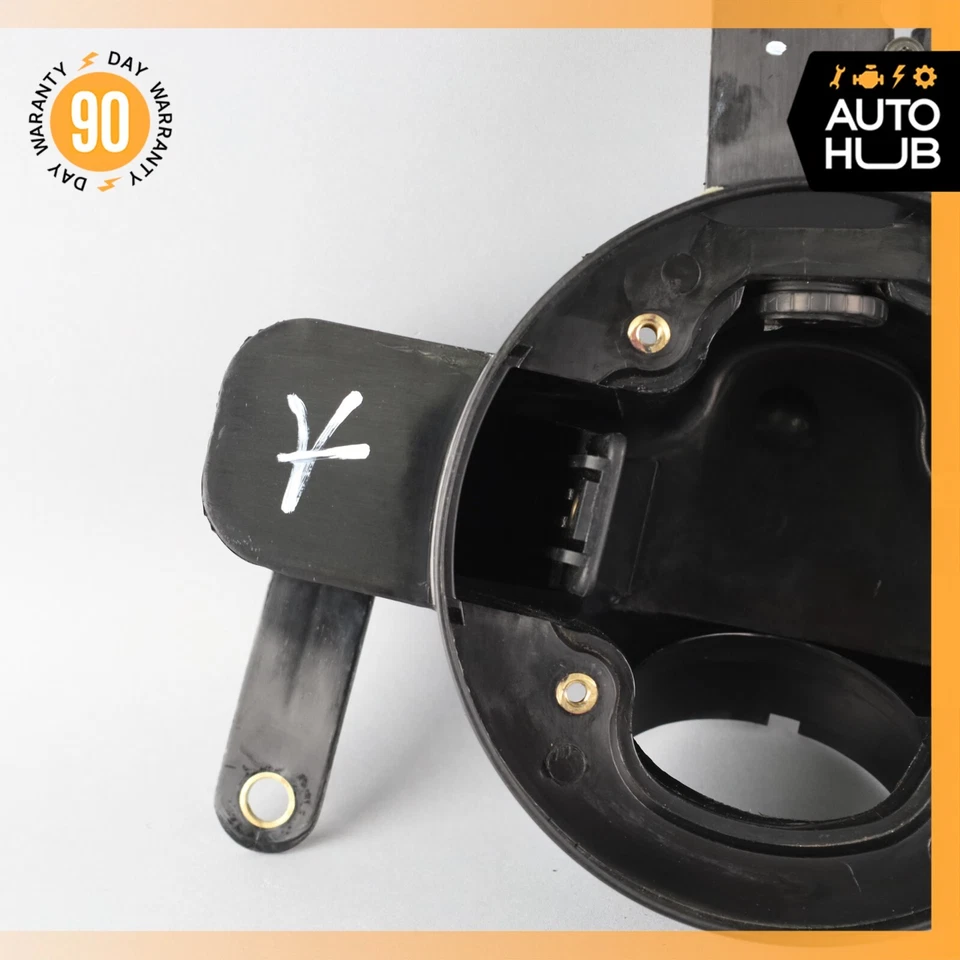 Carcasa de cuello de llenado de tanque de combustible 98-05 Mercedes W163 ML500 ML350 1636300567 FABRICANTE DE EQUIPOS ORIGINALES Foto 4 de 4