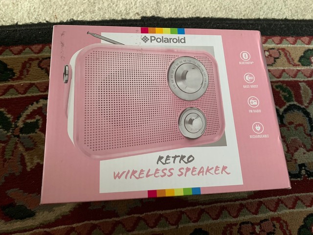 polaroid retro style wireless speaker