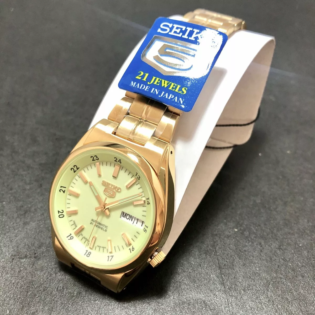 Seiko 5 sales lumibrite automatic watch
