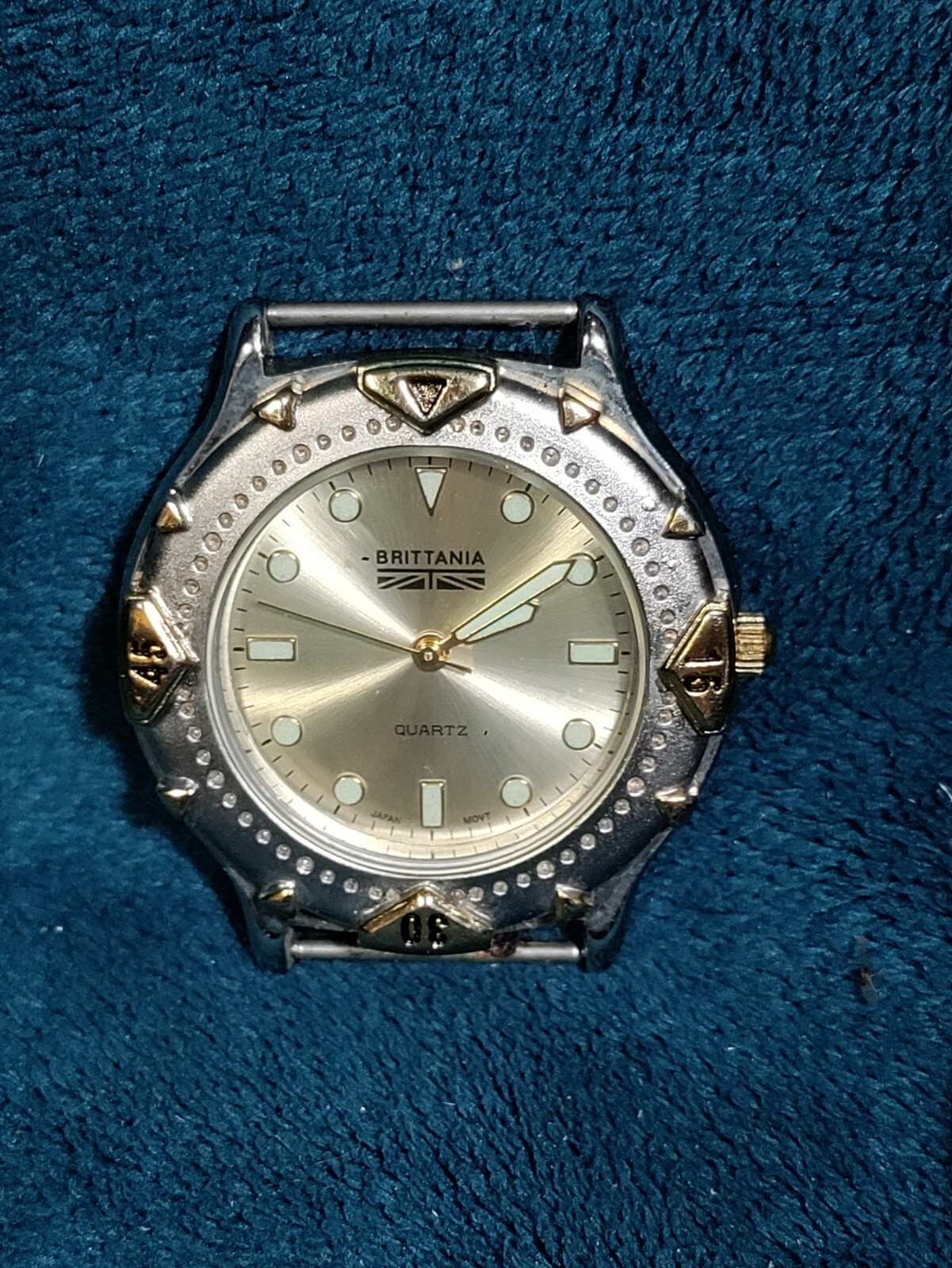 Foto 2 di 8