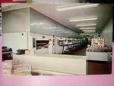 Claxton Bakery fruit cake Georgia interior ad postcard 