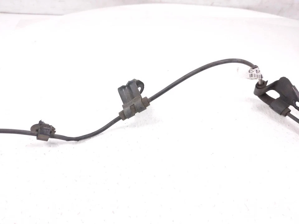 2009-2019 Toyota Corolla Rear Driver Wheel Abs Anti Brake Sensor 89516-02140 - Image 4 of 4