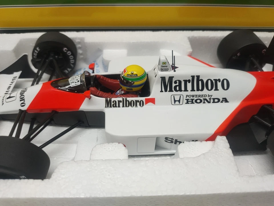 McLaren MP4-4 Senna Japanese GP WC 1988 1/18 Minichamps - Photo 3/4