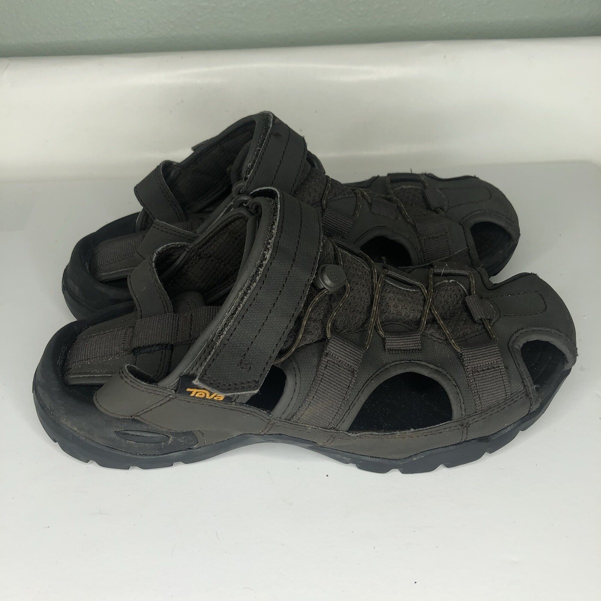 Teva Black and Gray Men\'s Closed-Toe Outdoor Sandals Road Trail Run: Hurricane XLT3 Closed Toe Hiking Sandal Review main image 2