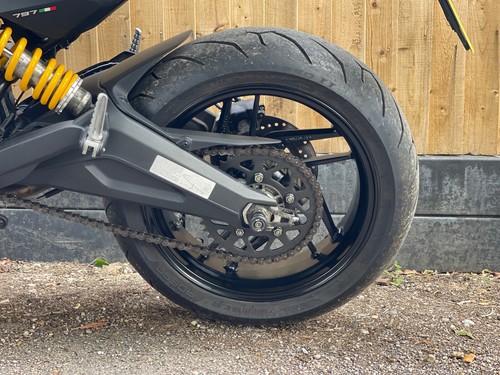 DUCATI MONSTER 797 Only 3400 Miles, Fresh Belt Service, Scorpion Exhaust!!! - Picture 10 of 14