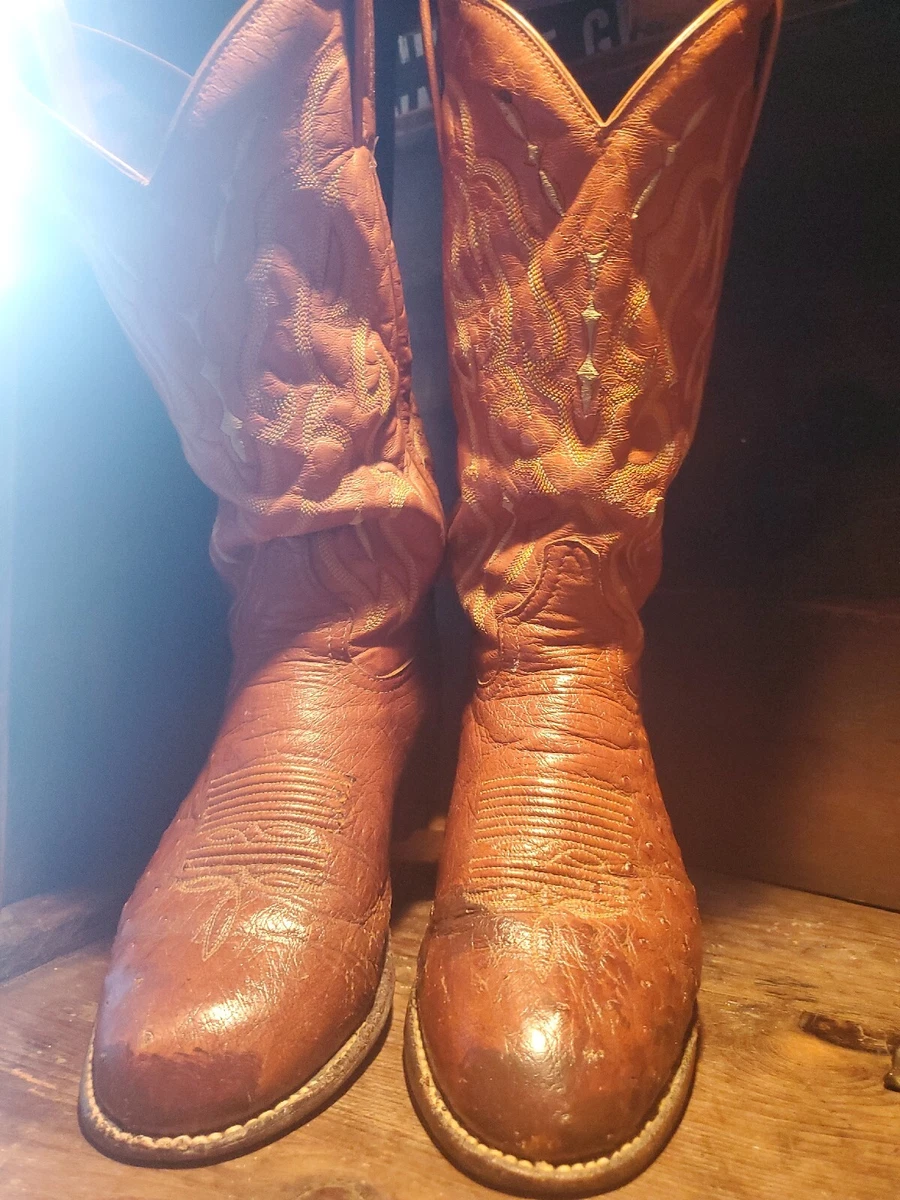 Round toe buckaroo shop boots