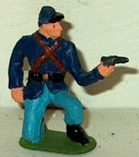 CIVIL WAR UNION KNEELING FIRING PISTOL 54MM WADDINGTON