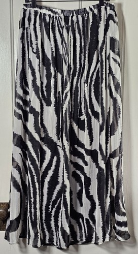 Paraphrase Skirt Size 1X Black White Zebra Print Long Midi Fairycore WhimsyGoth