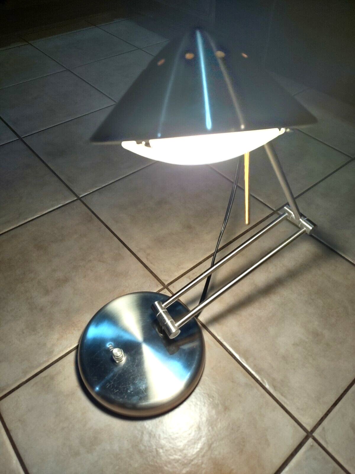 Vintage Tensor UFO Saucer Shaped Retro Desk Lamp LT627 MCM Dimmable Halogen