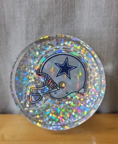 Autocollant holographique vintage pog slammer NFL Dallas cowboys plastique 1,5 pouce rétro  - Photo 1/9
