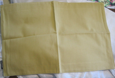 NEW- MSRUOLAN EUROPEAN LINEN PURE COTTON PLACEMATS YELLOWISH GREEN/CREAM 4 PCS